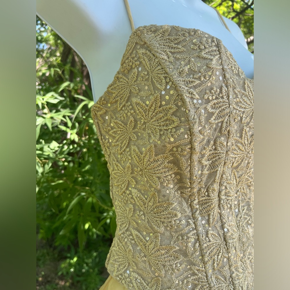 90s golden gown/prom dress size 4 - Picture 16 of 16